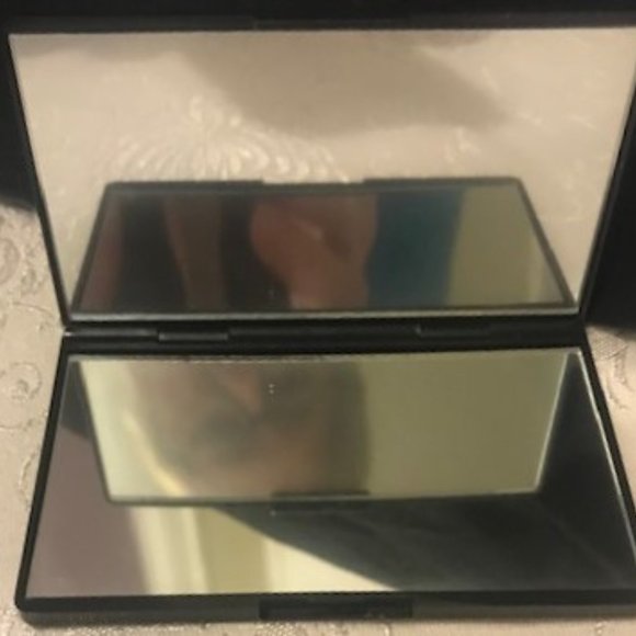 COPY - Sephora double mirror compact.  4" X 2 1/2" New - Picture 4 of 4